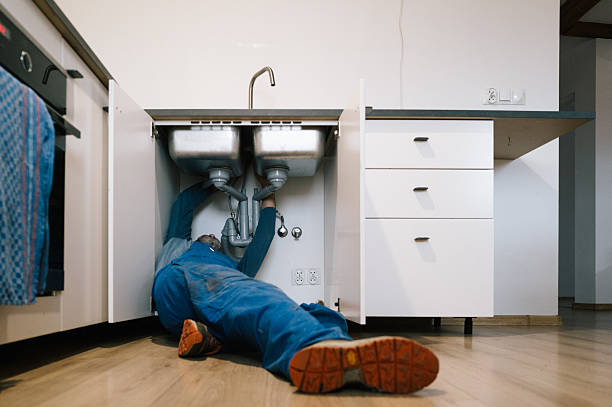 Professional Leak Detection technician working in Delmont, NJ